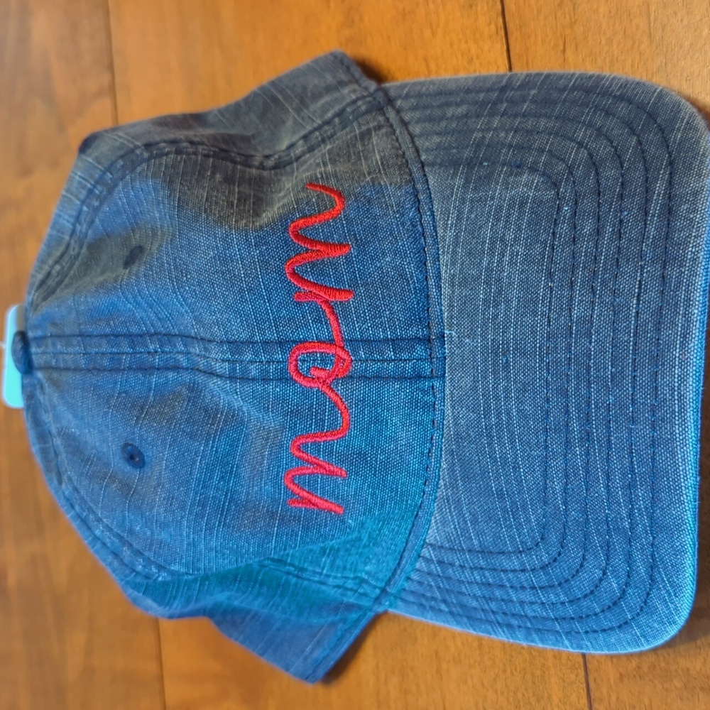 "mom" Ladies Cap